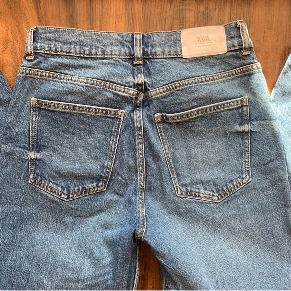 Zara Mom Jeans | Size 4 - Picture 4 of 5